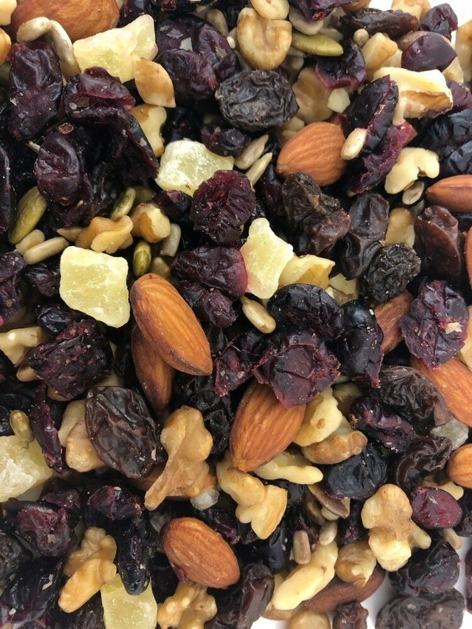 Snack Mixes / Dried Fruit